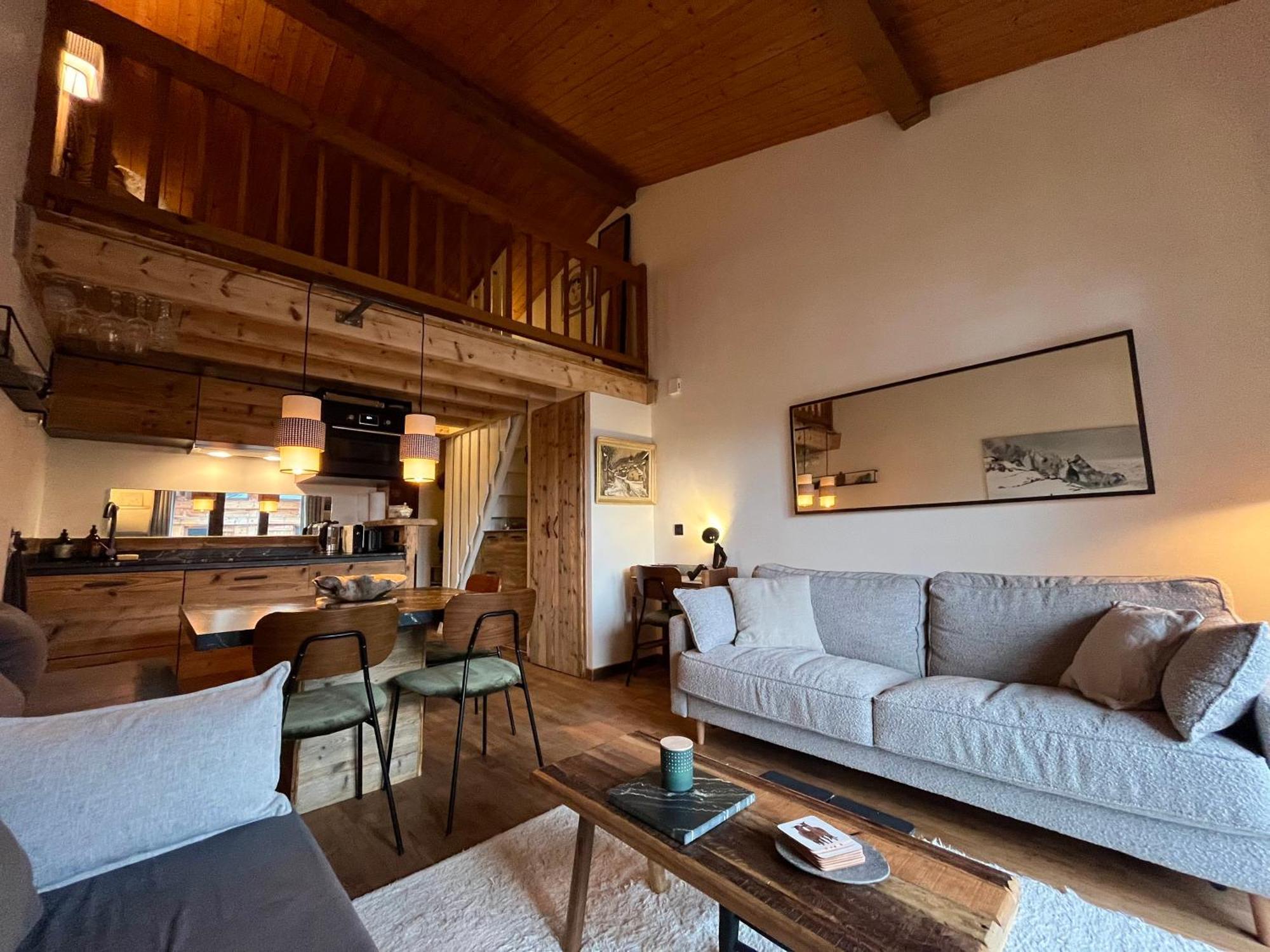 Appartement Ensoleille Aux Tines, Vue Massif Chamonix Exterior photo